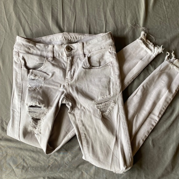 Distressed lilac American eagle jeans - Picture 1 of 2